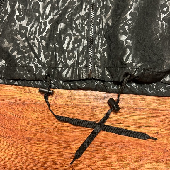 NWT XS ZYIA Leopard Print Bomber Jacket - Picture 5 of 7